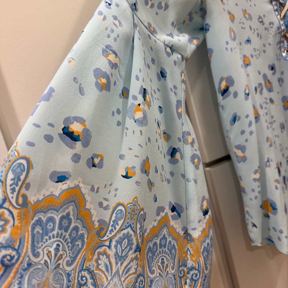 Hale Bob Light Blue Tie-Front Bohemian-inspired prints,  100% Silk Blouse SZ S - Picture 5 of 8